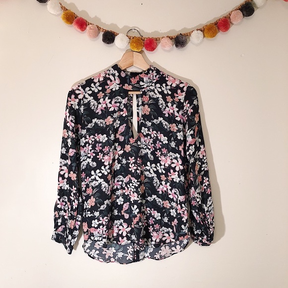 Two Arrows sz XS ✨ - Picture 1 of 4